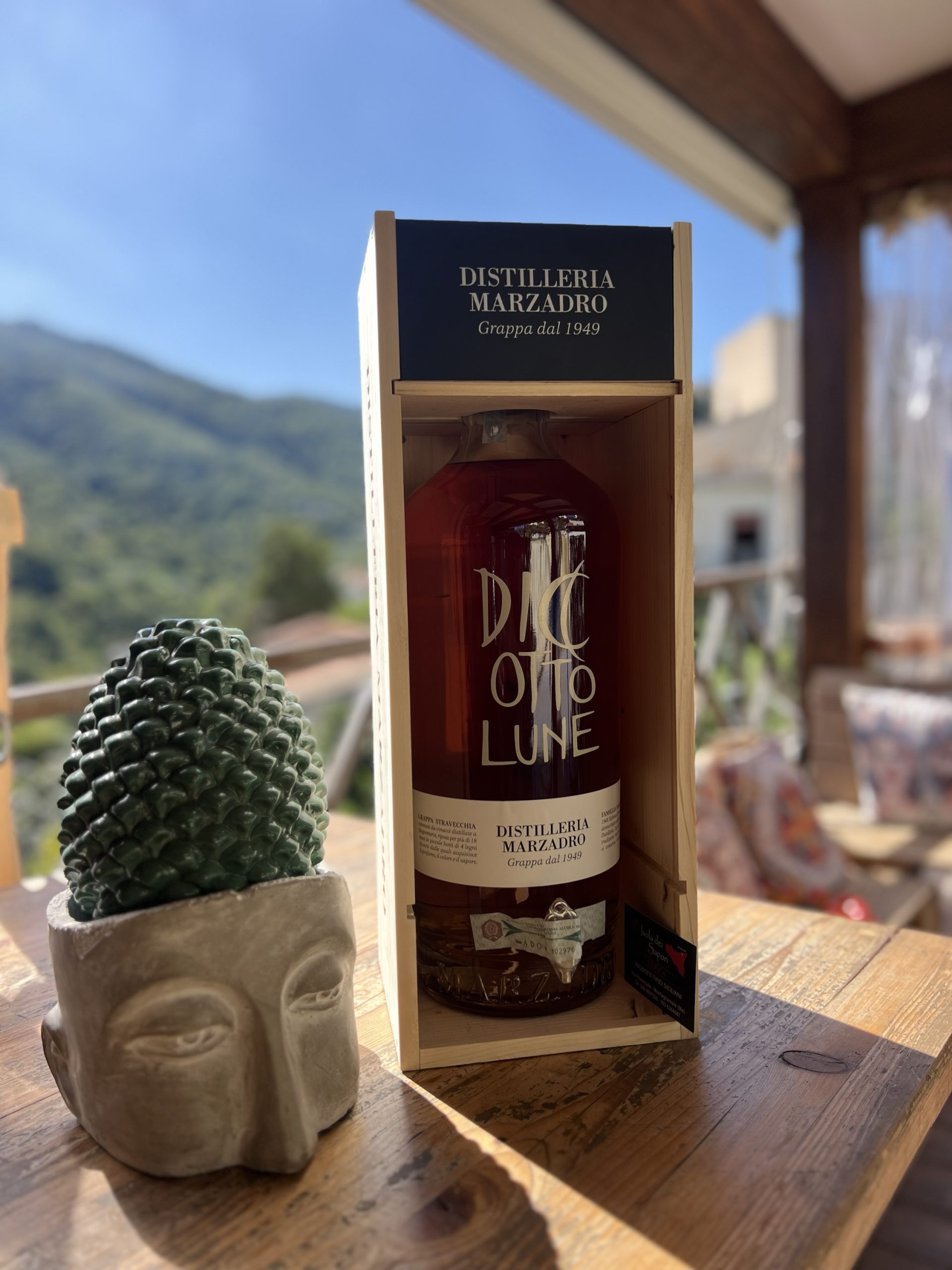Marzadro grappa 18 lune 4,5 litri con rubinetto - immagine 3